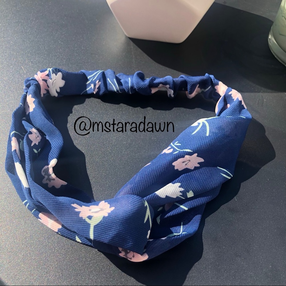 Stellar Knot Headband 🌙